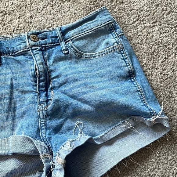 Hollister California Light Wash Denim Shorts | Size 5 W 27 - Picture 3 of 8